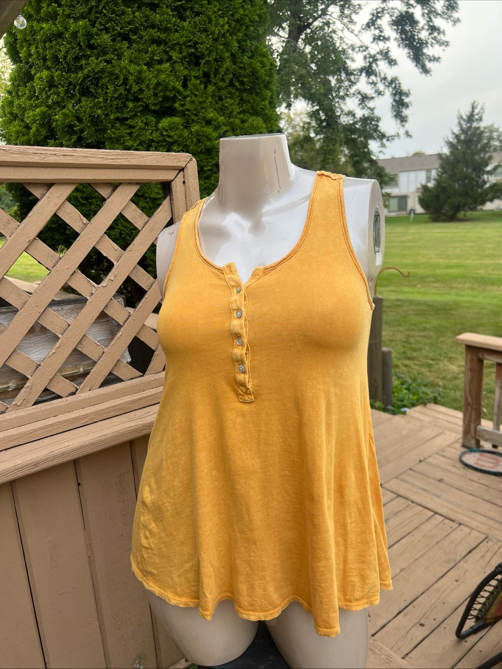 UMGEE Yellow Lace Tassel Tie-Front V-Neck Sleeveless Tank Top Size M/L Oversized